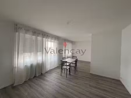 riedisheim  appartement meublé avec balcon