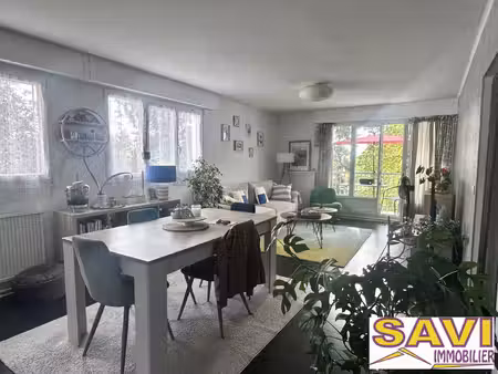 appartement 4 pièces et balcon