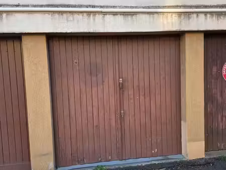 location grand box