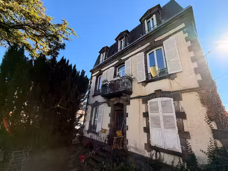 pour amateur de caractere ancien