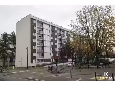 en exclusivité : appartement 3 pieces de 60 m² avec deux balcons et cave à vendre à garges