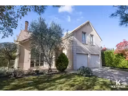 élégante maison familiale kaufman & broad de 160 m² avec piscine chauffée - mobilier intér