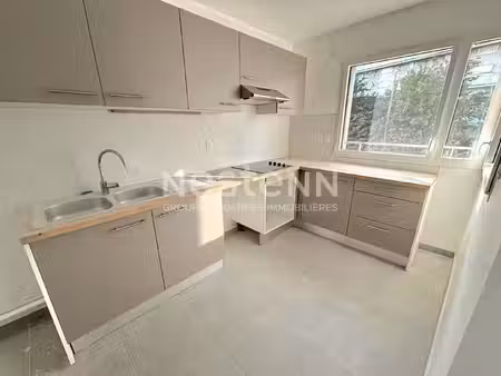 toulouse 31400 empalot t3 neuf de 66.8m² avec deux terrasses de 10.52 et 5.72m²   une plac