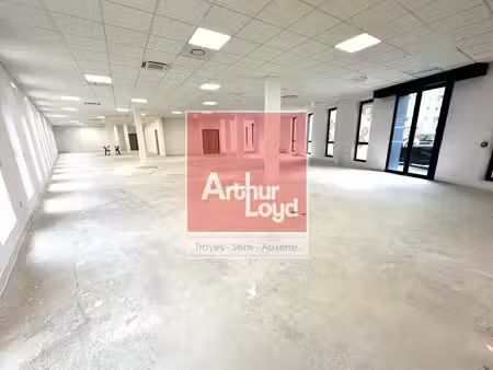 location bureaux troyes 10000 426m²
