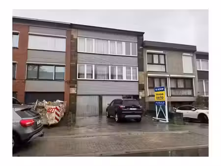 immeuble de rapport à vendre avec garage et terrasse   relegem (rbx27417)