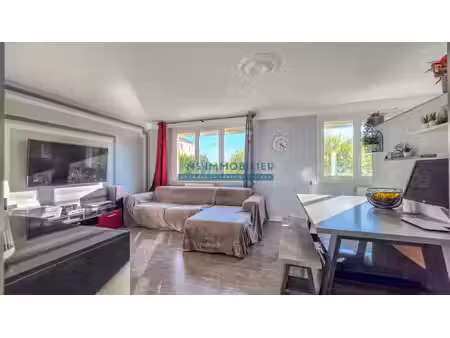 appartement f4 65m2 + cave + paking