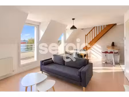 la hotoie - beau t2 duplex de 52 m² avec garage ? dernier étage