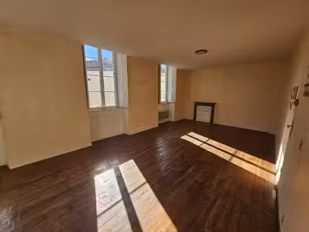 location appartement 4 pièces 71m² cognac 16100