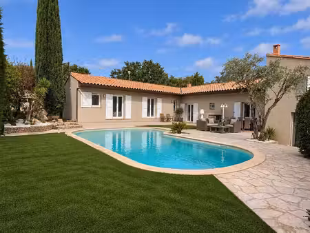ref : romance7- carcassonne ouest pavillon de type 5 avec garage jardin piscine