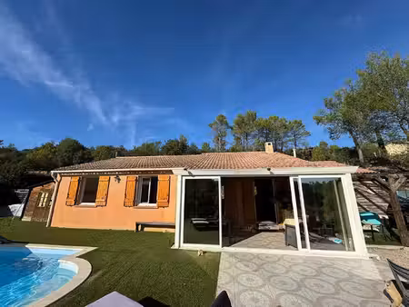 le thoronet : votre havre de paix  entre piscine  véranda et collines ? 425.000 €