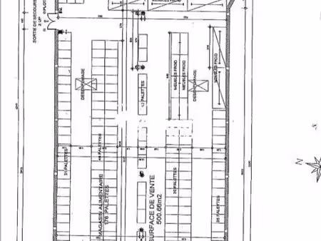 location commerce saint martin de crau 13310 687m²