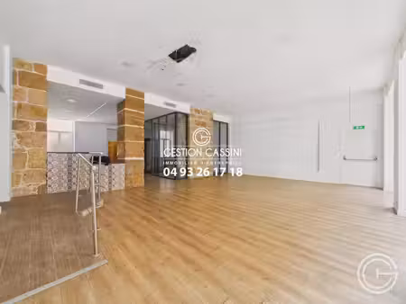 location local commercial
