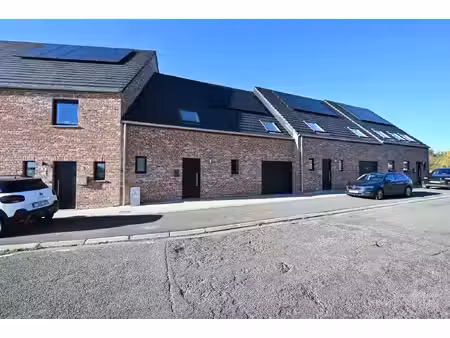 huis te huur in mont-de-l'enclus met 3 slaapkamers